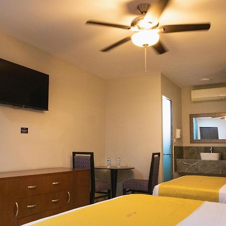 Hotel Maioris El Diez Culiacán מראה חיצוני תמונה
