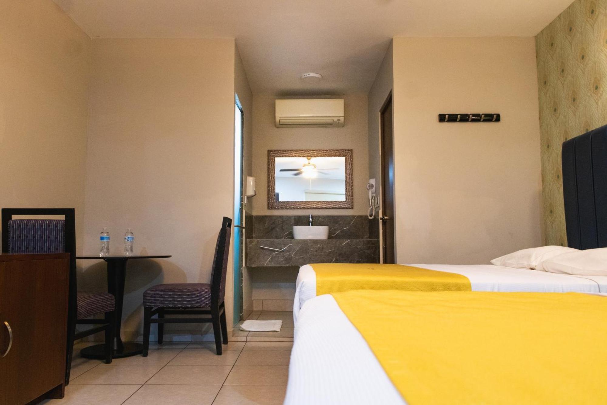 Hotel Maioris El Diez Culiacán מראה חיצוני תמונה