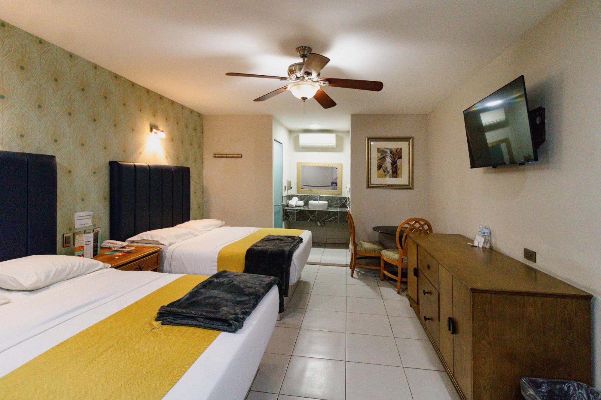 Hotel Maioris El Diez Culiacán מראה חיצוני תמונה